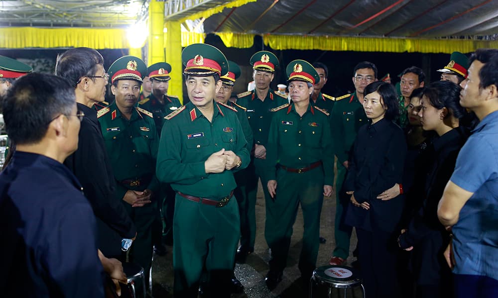 Thượng tướng Phan Văn Giang chia buồn sâu sắc với gia đình, thân nhân liệt sĩ
