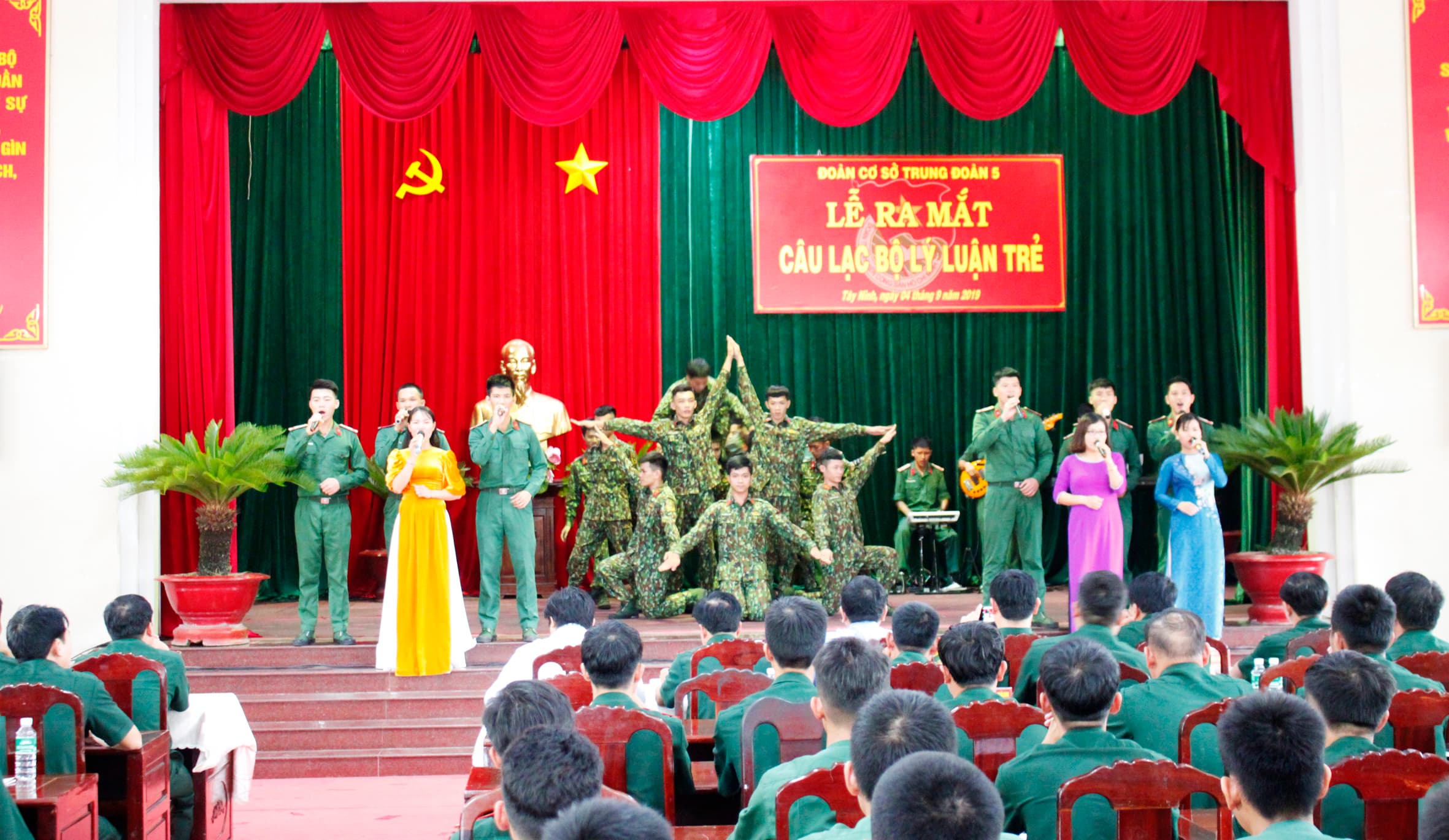 Hiệu quả bước đầu của "Câu lạc bộ lý luận trẻ"