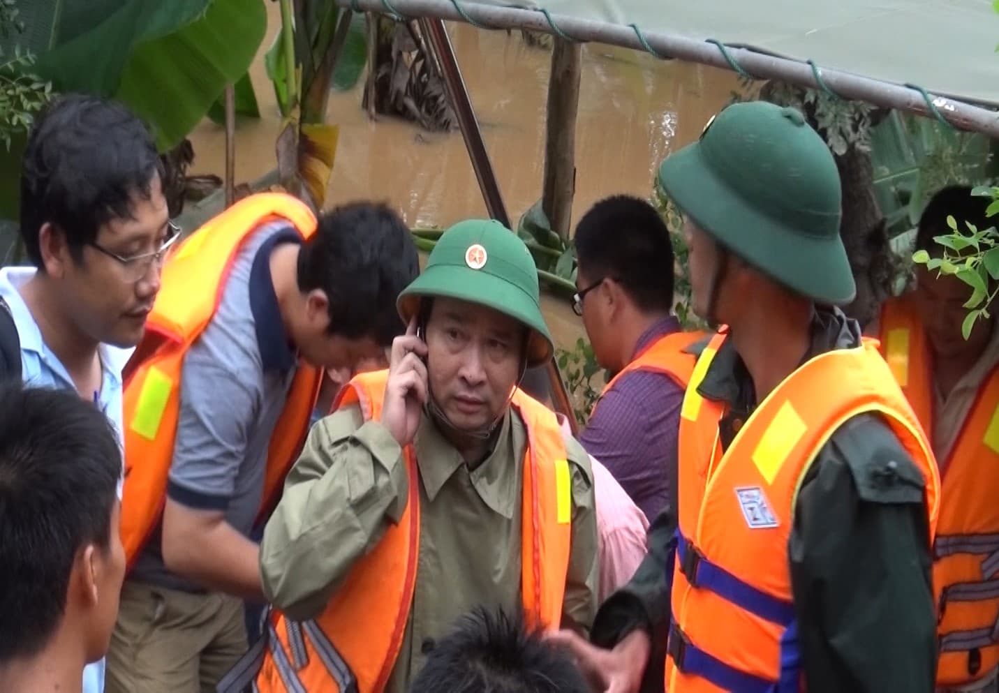 Nhớ khôn nguôi người thủ trưởng, người anh
