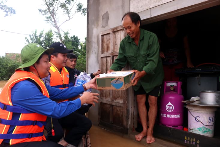 Chúng tôi cần vốn, giống cây trồng, vật nuôi để khôi phục lại sản xuất