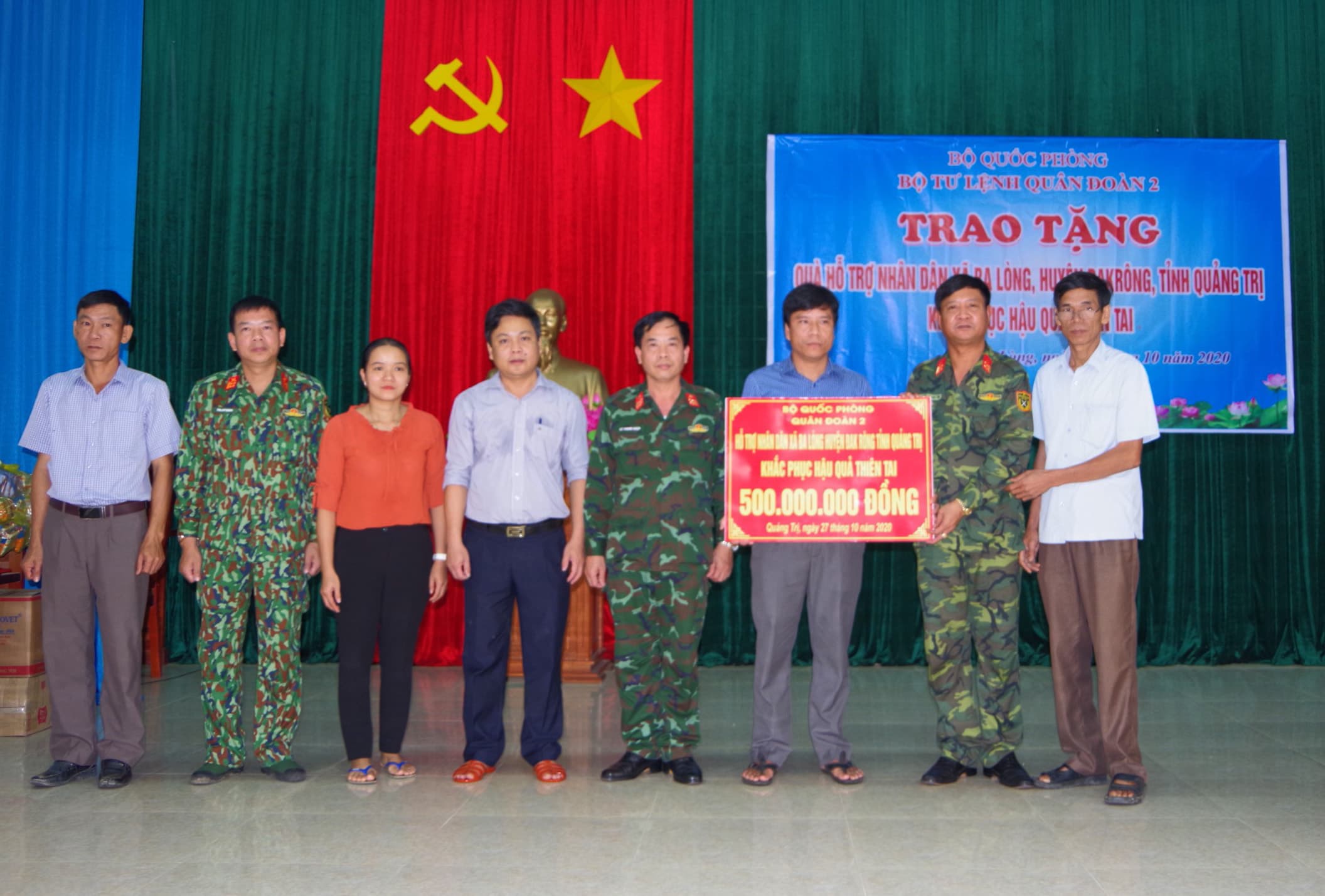 Thần tốc về nguồn, giúp dân chống lũ