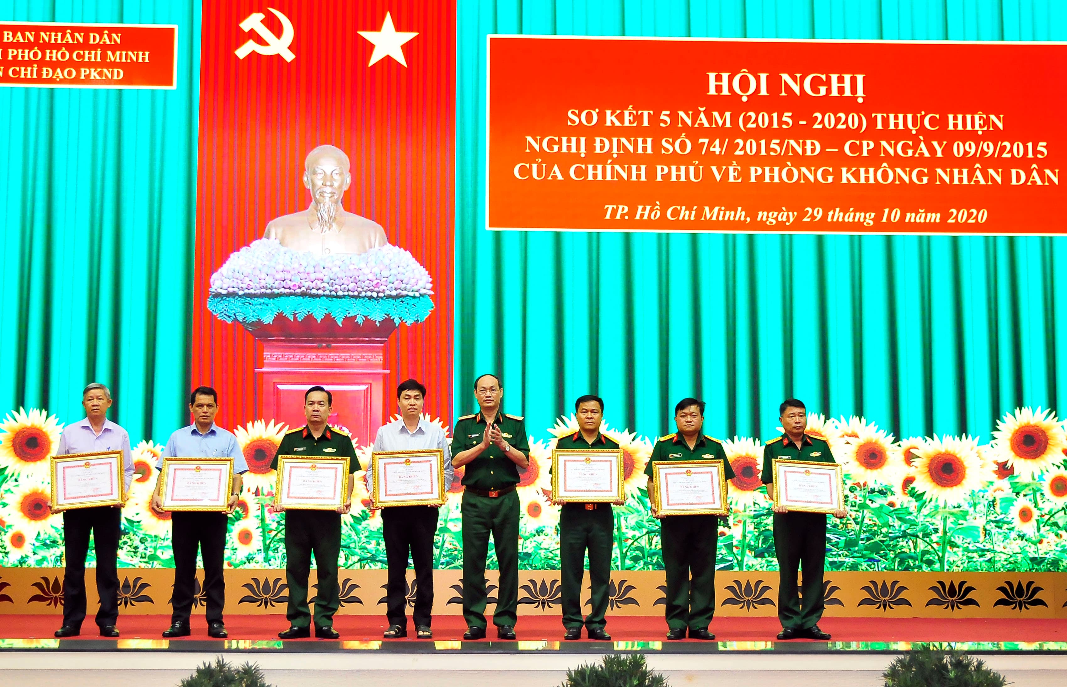 Quán triệt sâu sắc, nâng cao hiệu quả công tác phòng không nhân dân