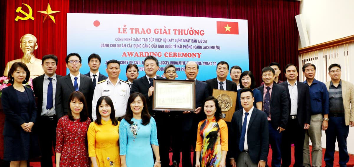 Dự án Cảng Lạch Huyện nhận giải thưởng Công nghệ sáng tạo