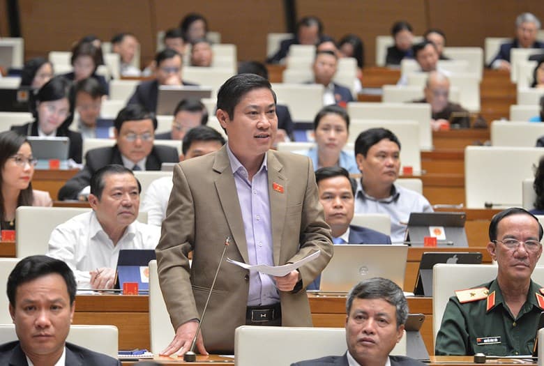 Đề xuất người dân làm nhà sàn, nhà chống lụt, hầm chống bão ở vùng hay xảy ra thiên tai