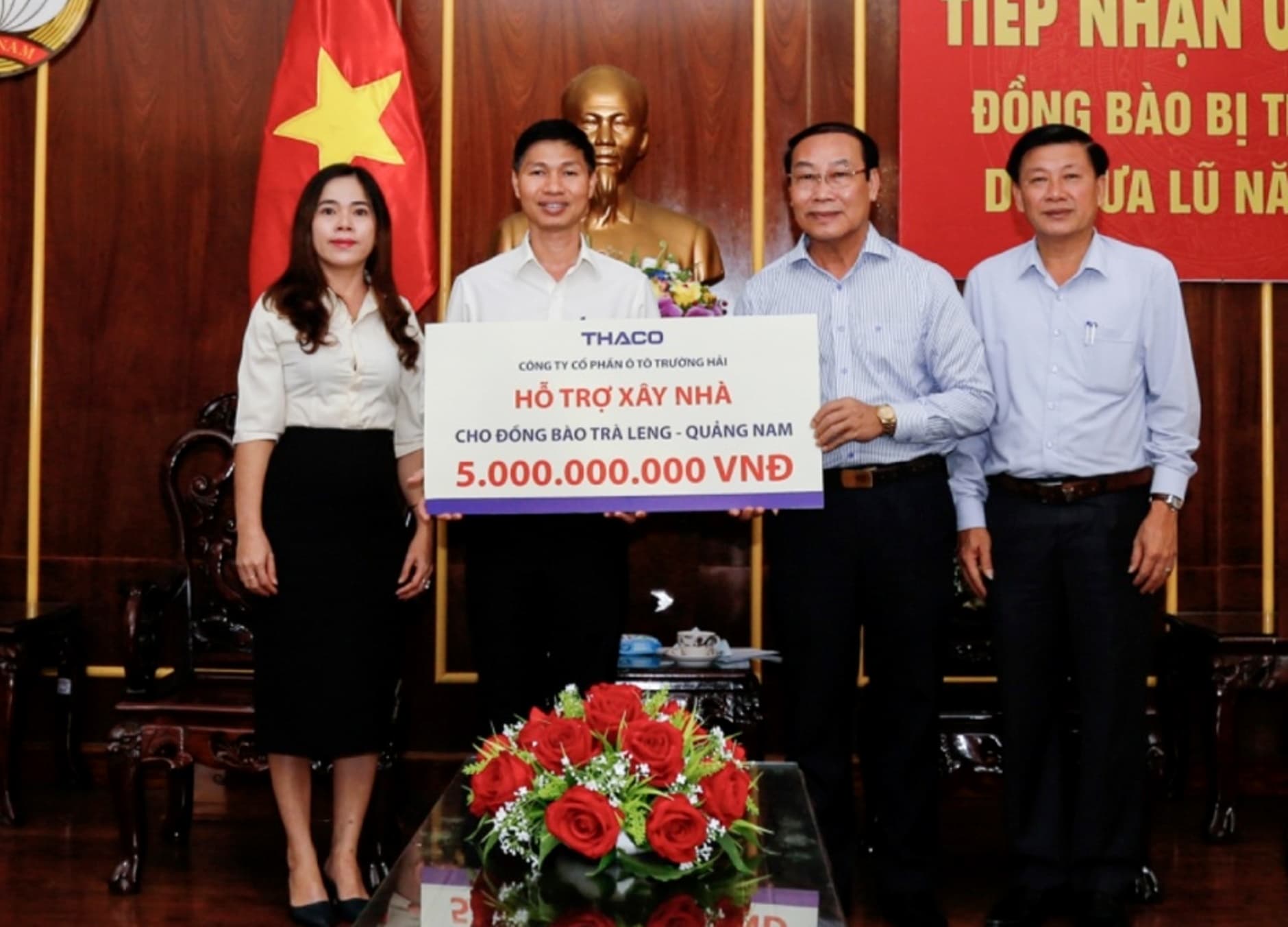 Thaco trao 5 tỷ đồng hỗ trợ người dân xã Trà Leng xây nhà kiên cố