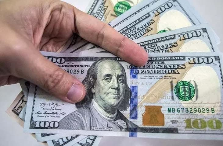 Goldman Sachs: Đồng USD vẫn sẽ mất giá dù ai thắng cử