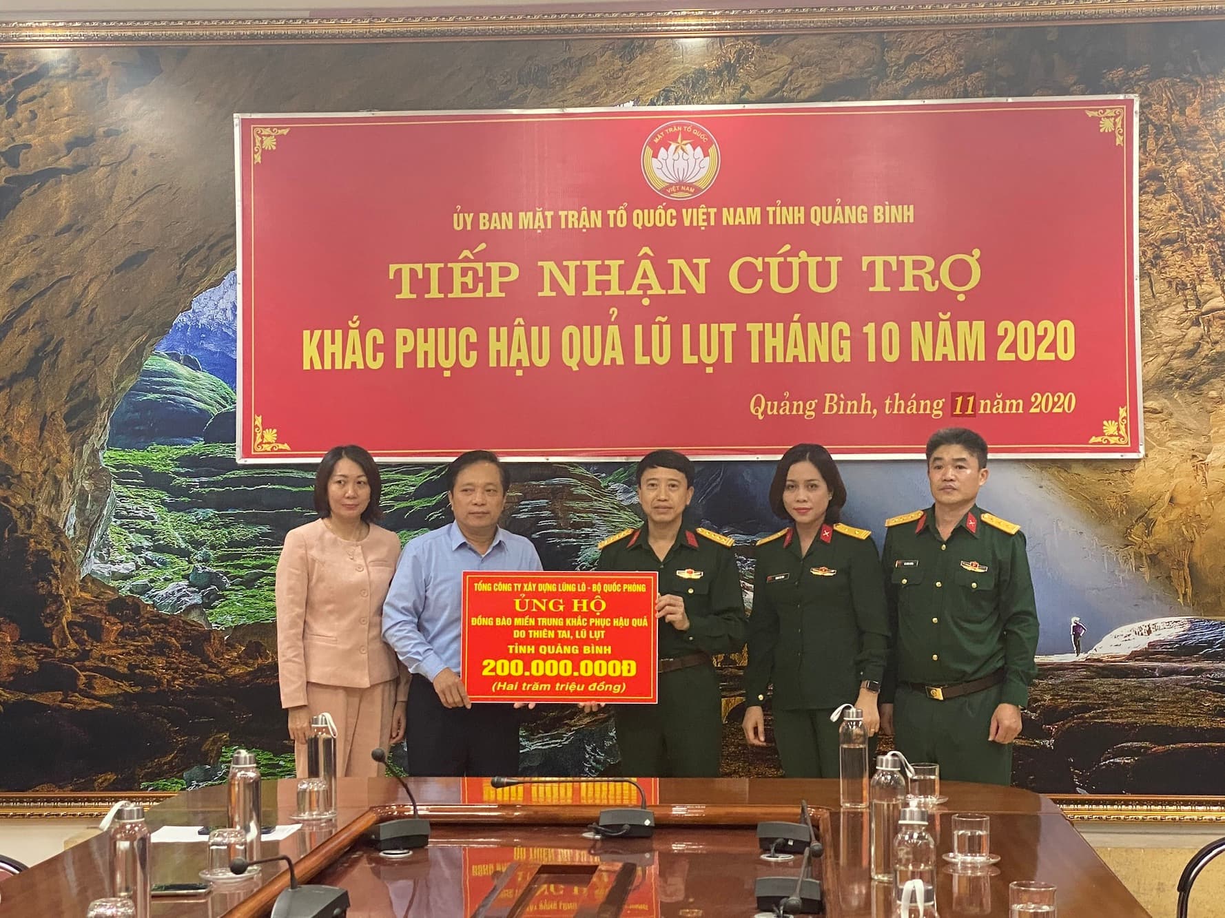 Tổng công ty Xây dựng Lũng Lô hỗ trợ 1 tỷ đồng khắc phục hậu quả do thiên tai, lũ lụt tại miền Trung