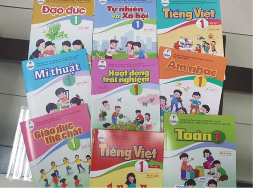 Quyết liệt "nhặt sạn" sách giáo khoa