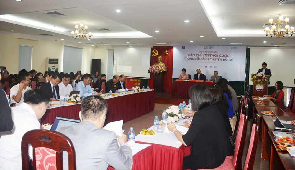 Báo chí với thời cuộc trong bối cảnh chuyển đổi số