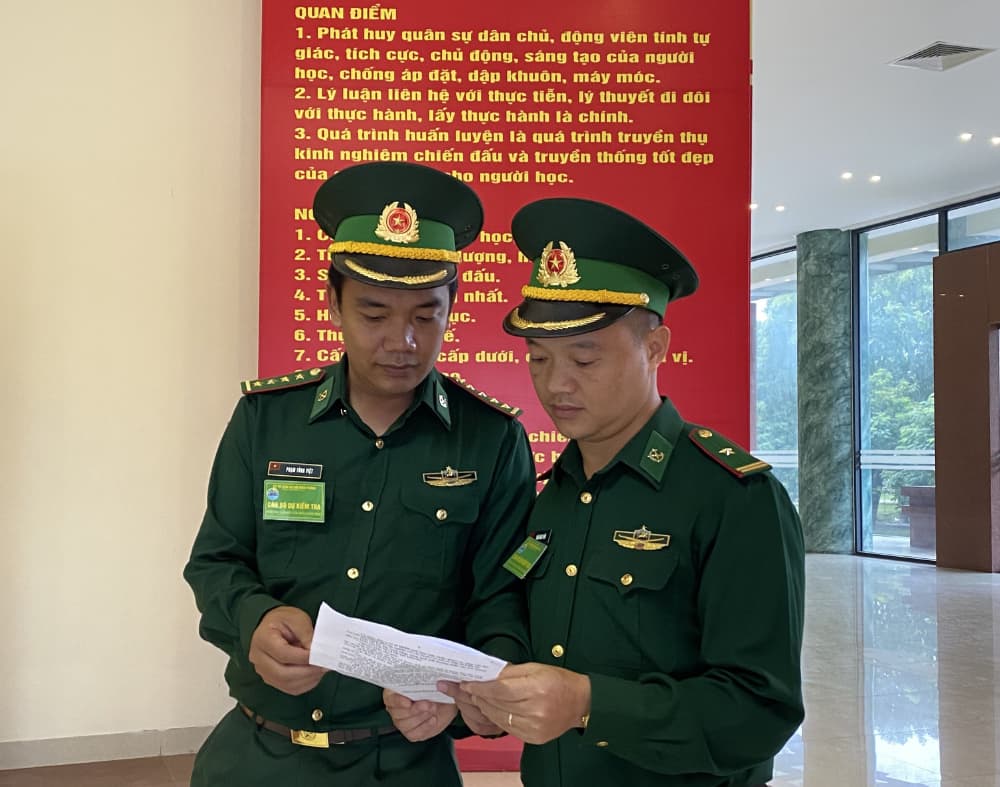 Sát hạch toàn diện, nâng cao trình độ cho cán bộ biên phòng cửa khẩu