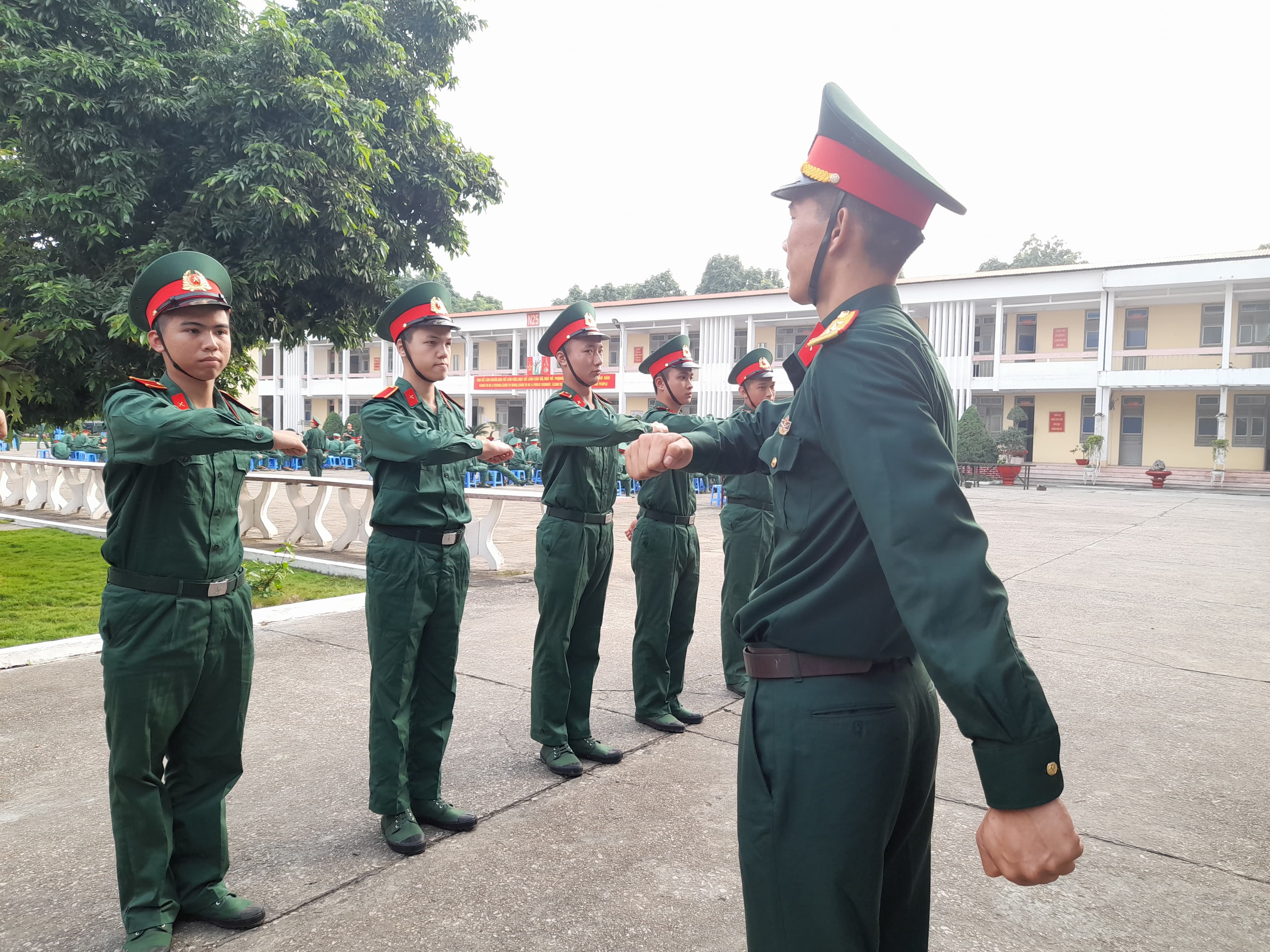 Thủ khoa người dân tộc Mường và giấc mơ quân ngũ