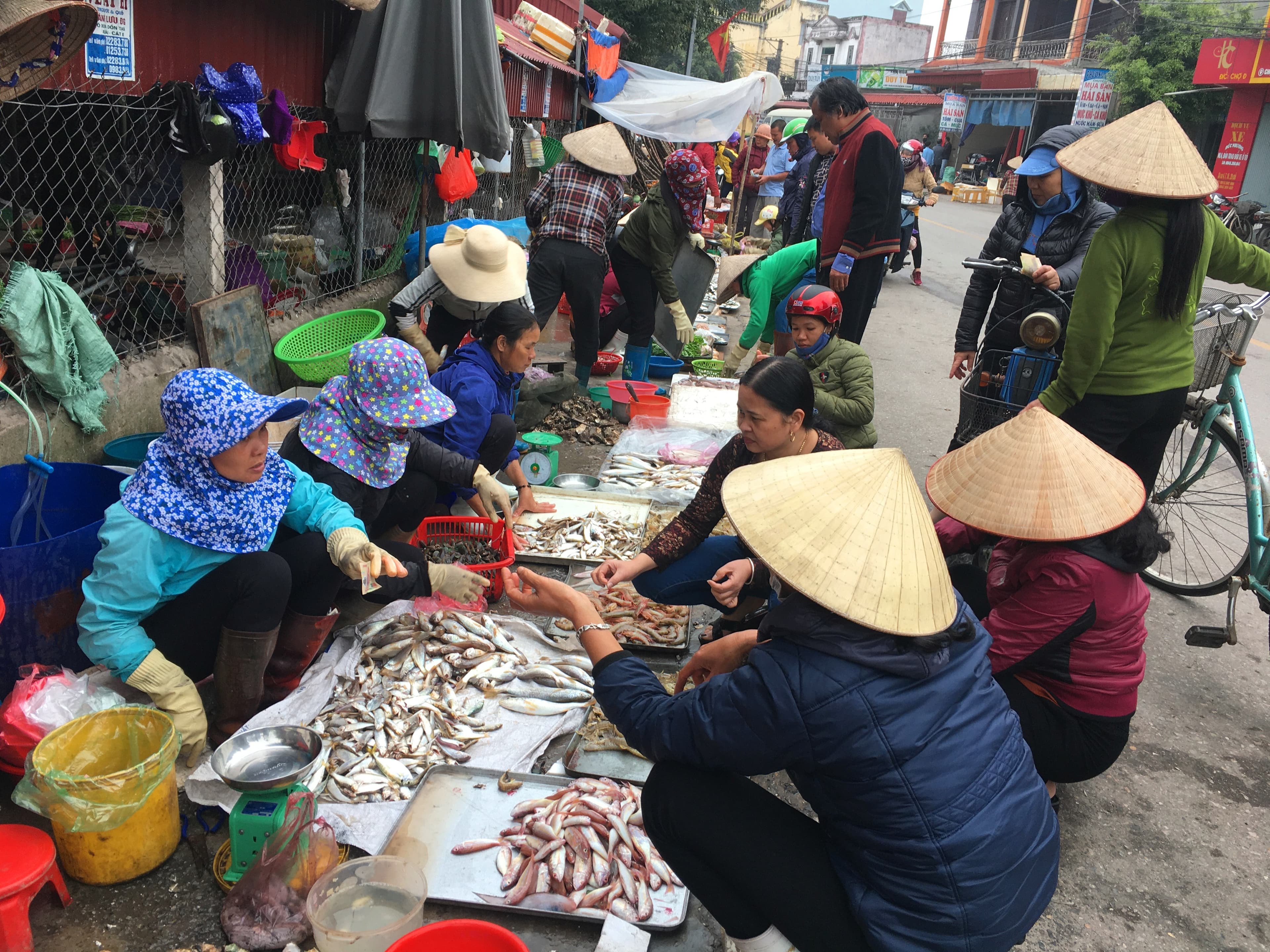 Nơi giúp ngư dân tiêu thụ hải sản