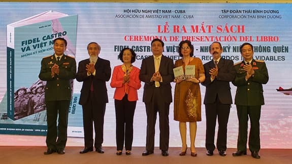 Ra mắt sách “Fidel Castro và Việt Nam - Những kỷ niệm không quên”