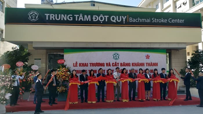 Bệnh viện Bạch Mai chính thức đưa Trung tâm Đột quỵ vào hoạt động