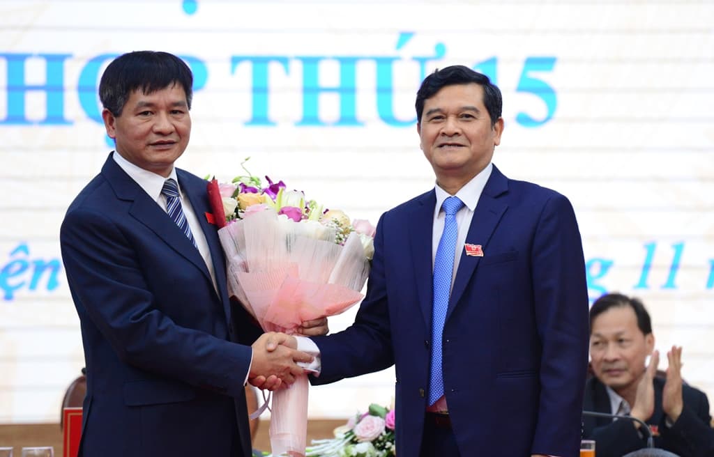 Ông Lê Thành Đô được bầu giữ chức Chủ tịch UBND tỉnh Điện Biên