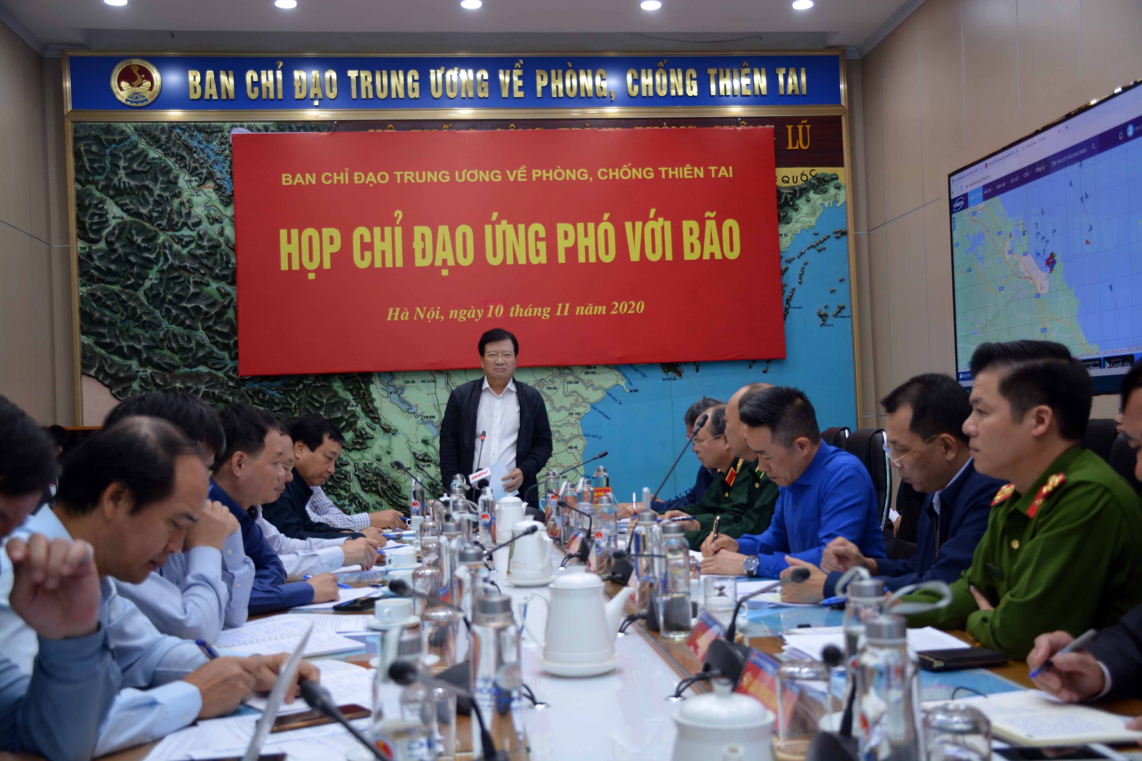 Sẵn sàng lực lượng, phương tiện ứng phó bão số 12, mưa lũ, sạt lở đất