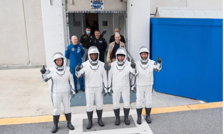 Tàu Crew Dragon của Mỹ sẽ lần đầu tiên đưa 4 nhà du hành lên ISS