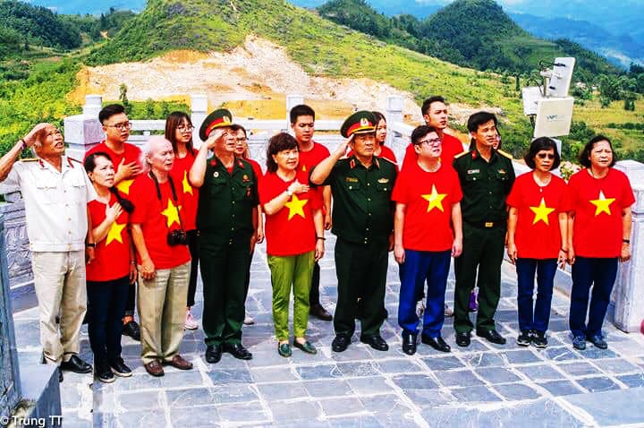 Tình cảm Nga hòa trong dòng máu Việt