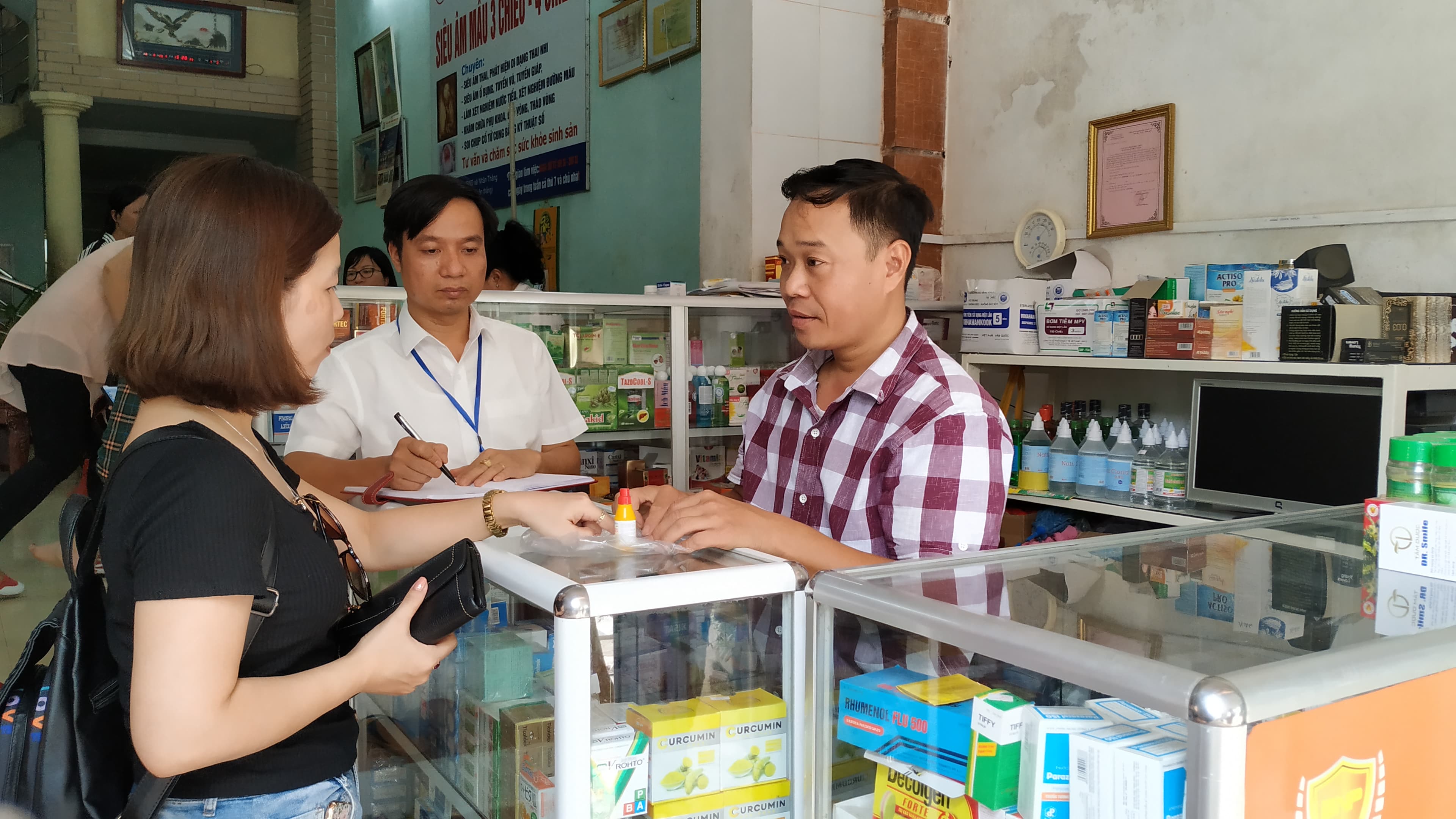 Công khai y tế để người dân giám sát và toàn quyền lựa chọn