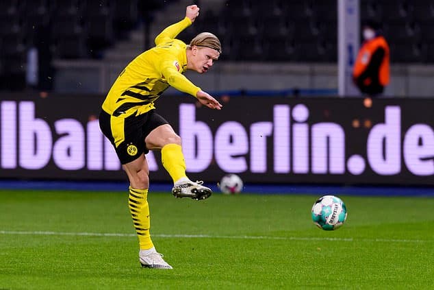 Tổng hợp vòng 8 Bundesliga: Haaland lập cú poker giúp Dortmund vươn lên vị trí thứ 2 trên BXH