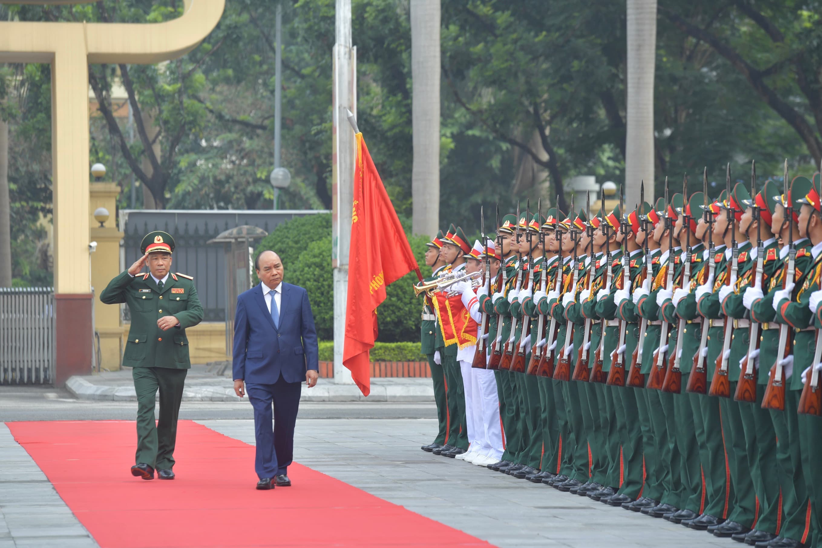 Thủ tướng Nguyễn Xuân Phúc thăm và làm việc tại Học viện Quốc phòng