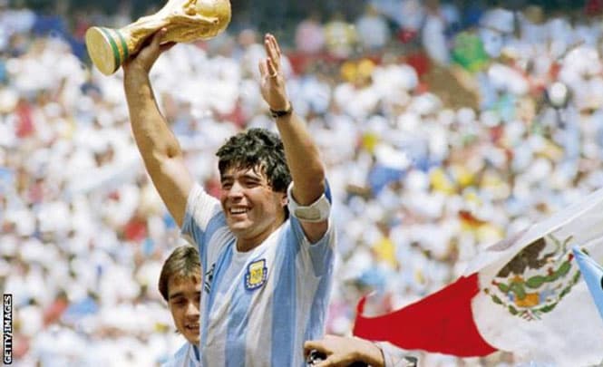 Dư luận quốc tế về việc huyền thoại Diego Maradona qua đời
