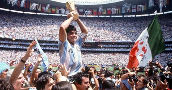 Argentina để quốc tang huyền thoại bóng đá Diego Maradona