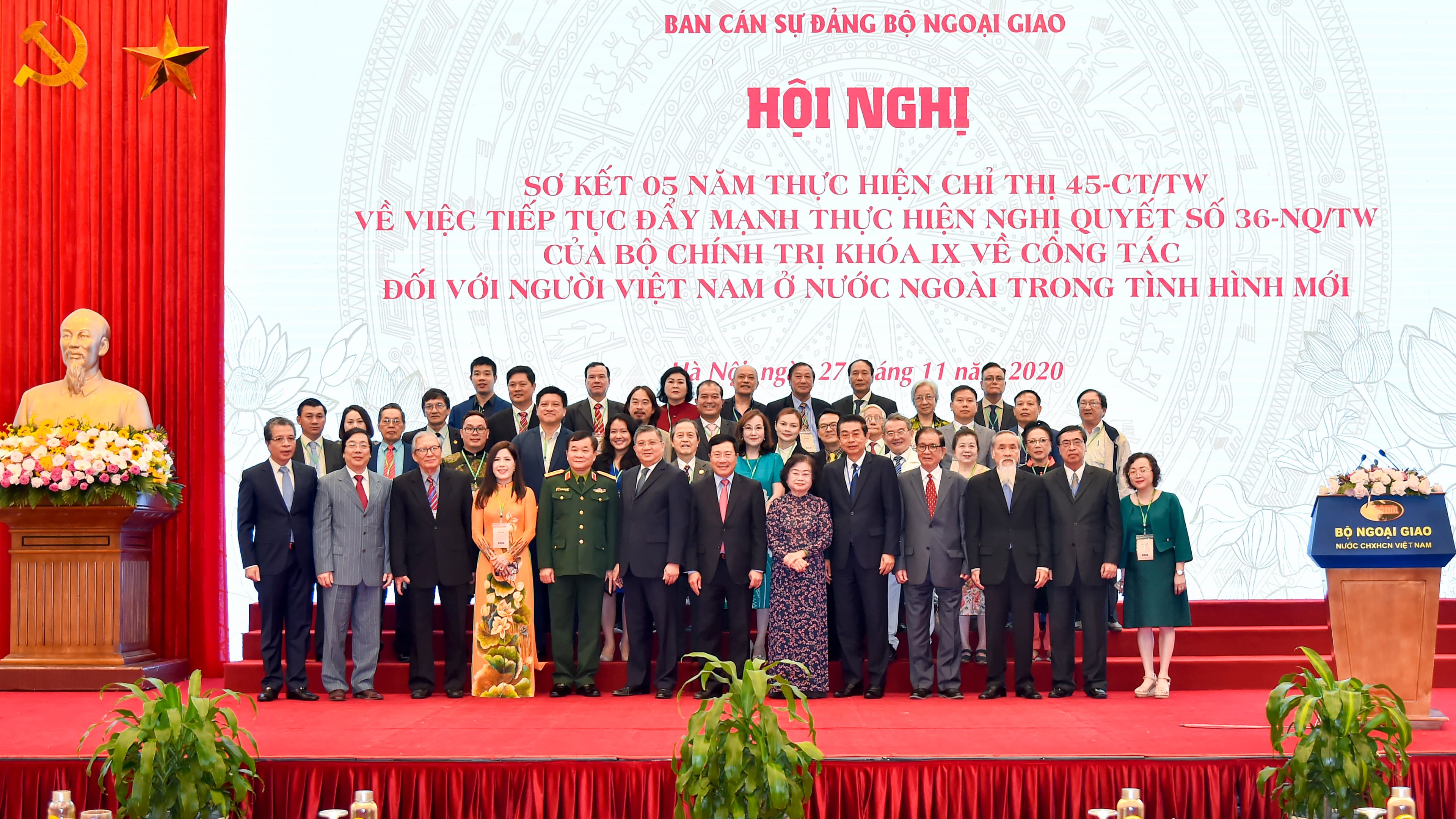 Công tác về người Việt Nam ở nước ngoài cần có sự chuyển biến mạnh mẽ, toàn diện và sâu sắc hơn