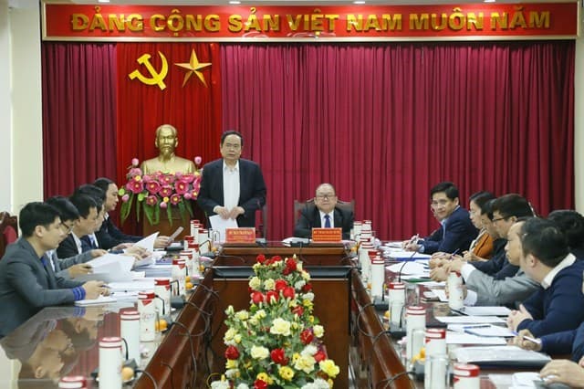 Chú trọng phát huy nhân tố tích cực trong phòng, chống tham nhũng