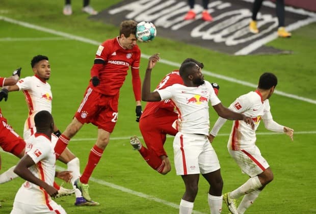 Vòng 10 Bundesliga: Bayern Munich và RB Leipzig hòa nhau kịch tính