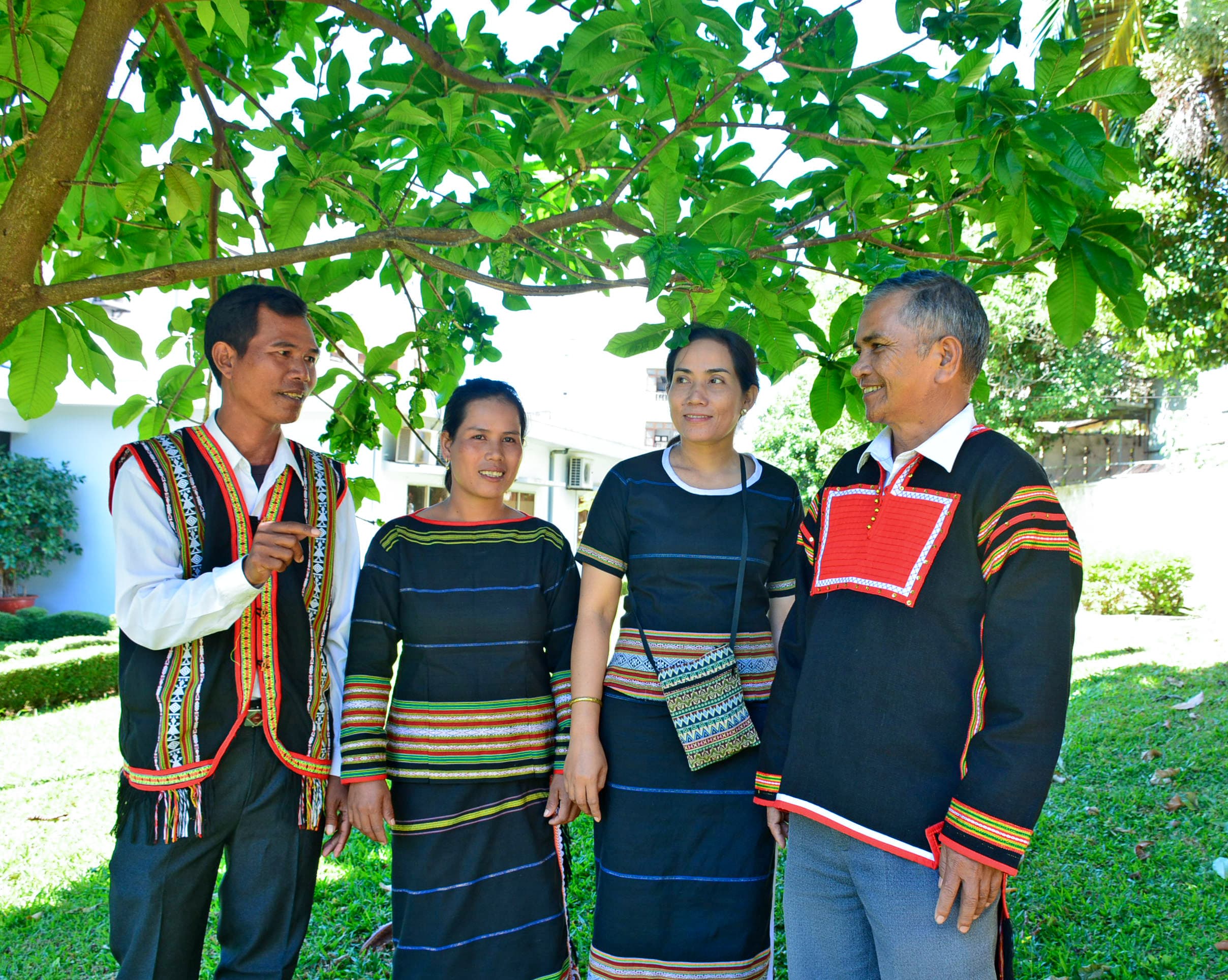 Hồi âm loạt bài: Xây "thành trì lòng dân" ở Tây Nguyên: Từ bài học xương máu đến thành quả to lớn"