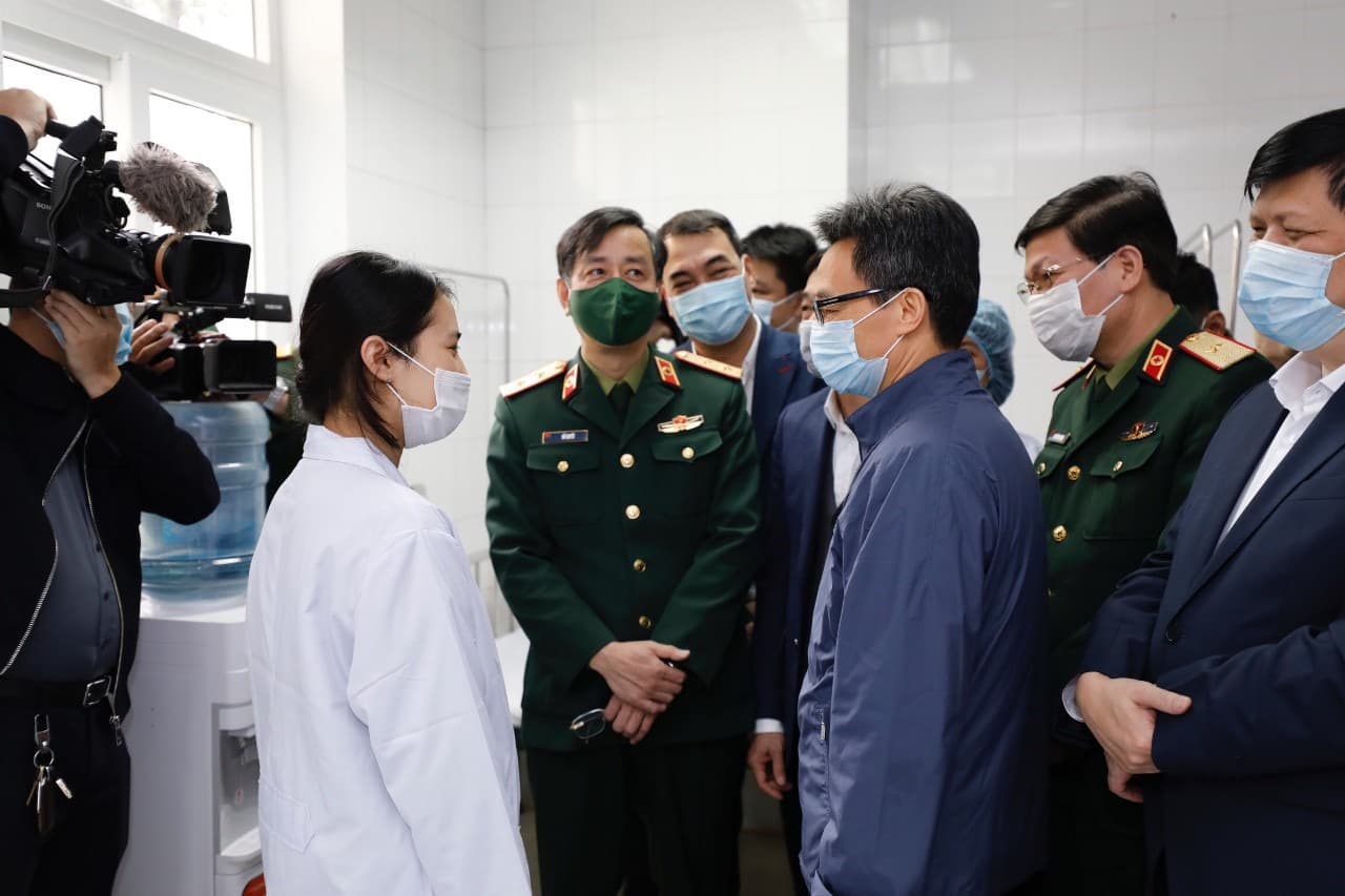 Phó thủ tướng Vũ Đức Đam thăm và làm việc với Học viện Quân y