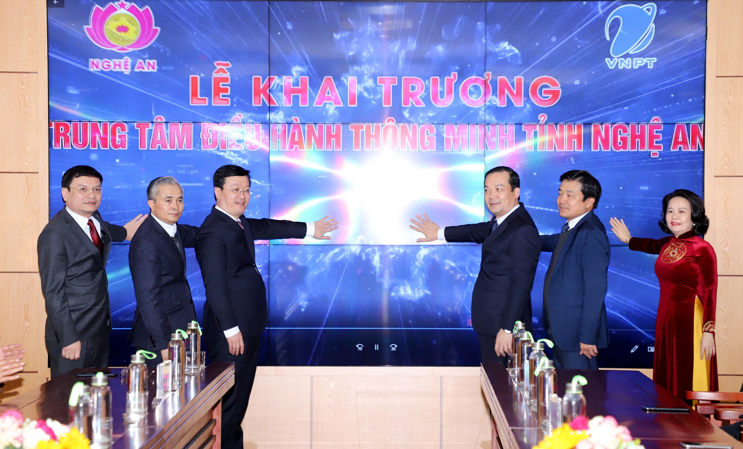 Tỉnh Nghệ An đẩy mạnh hợp tác để hướng tới chính quyền số