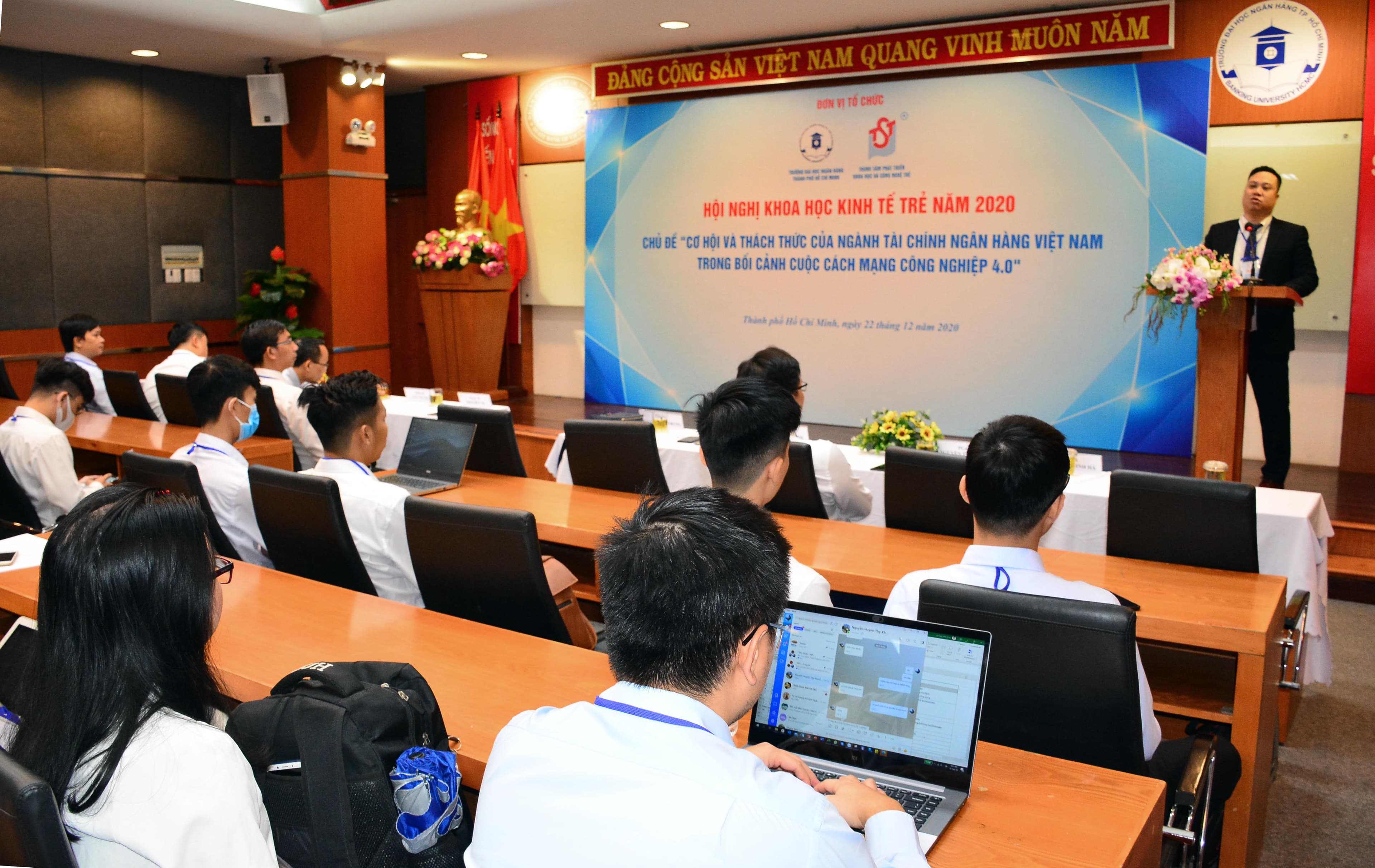 Nhận diện cơ hội, thách thức ngành tài chính ngân hàng trong bối cảnh CMCN 4.0