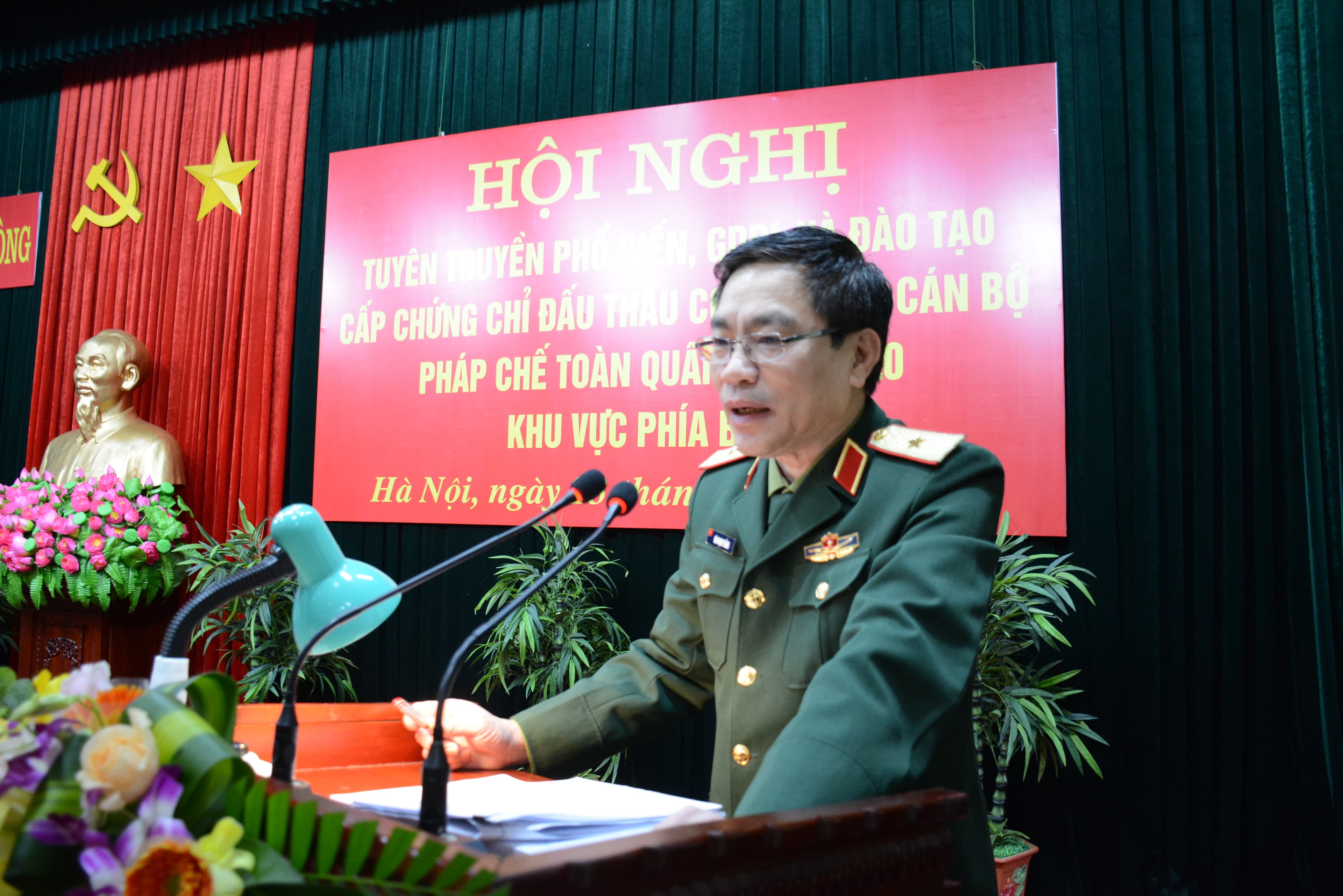 Nâng cao chất lượng chuyên môn cho cán bộ pháp chế