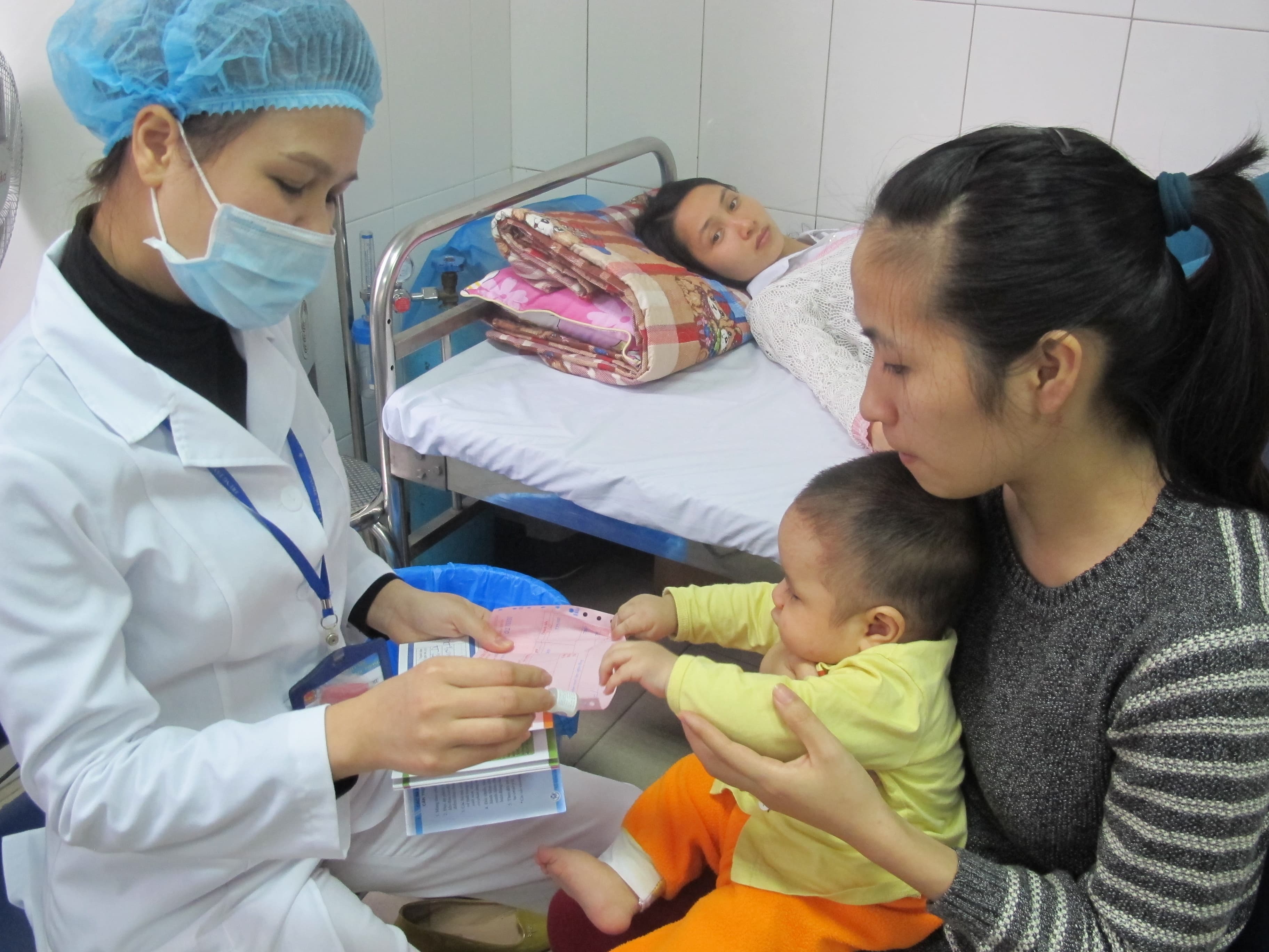 Điều chỉnh mức tăng, duy trì mức sinh để bảo đảm chất lượng dân số