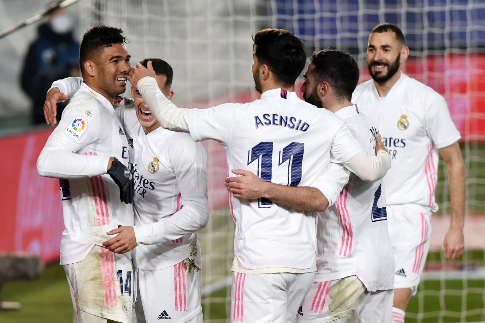 Trước vòng 16 La Liga: Liệu Real Madrid có soán ngôi đầu?