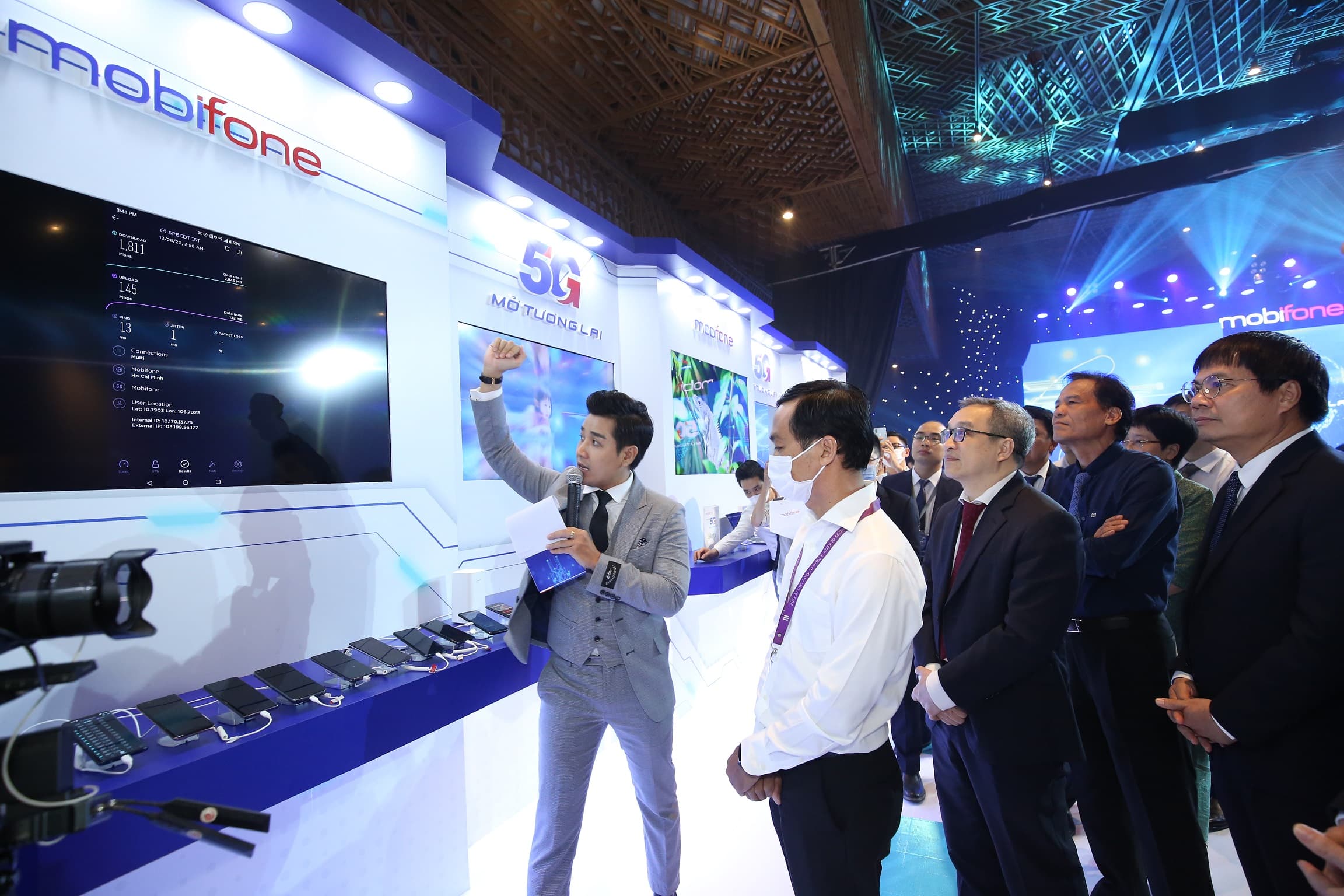 MobiFone chính thức triển khai thương mại dịch vụ mạng 5G