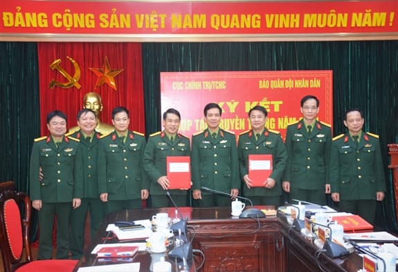Cục Chính trị (Tổng cục Hậu cần) và Báo Quân đội nhân dân Ký kết hợp tác truyền thông năm 2021