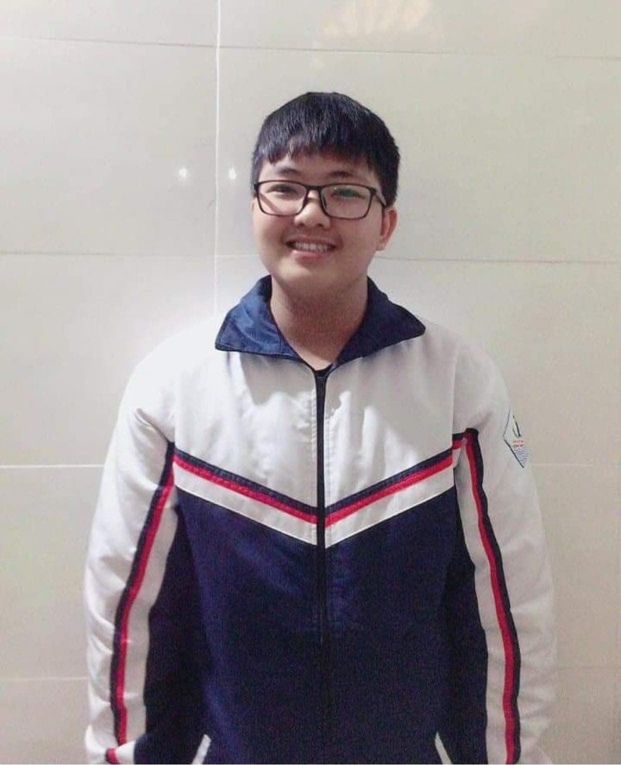 Em Dương Phi Hùng không tham của rơi