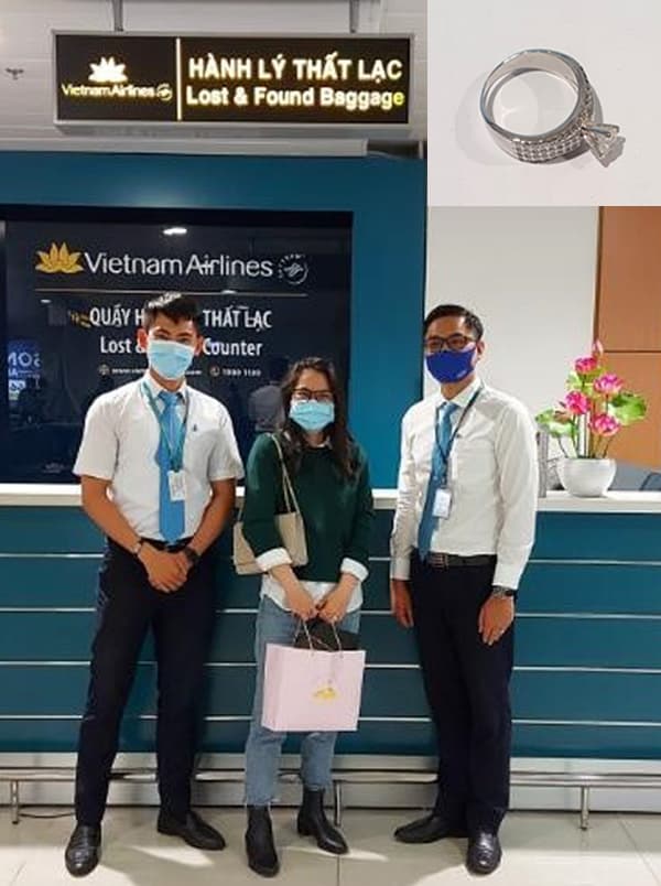 Tiếp viên Vietnam Airlines trả lại nhẫn kim cương cho khách