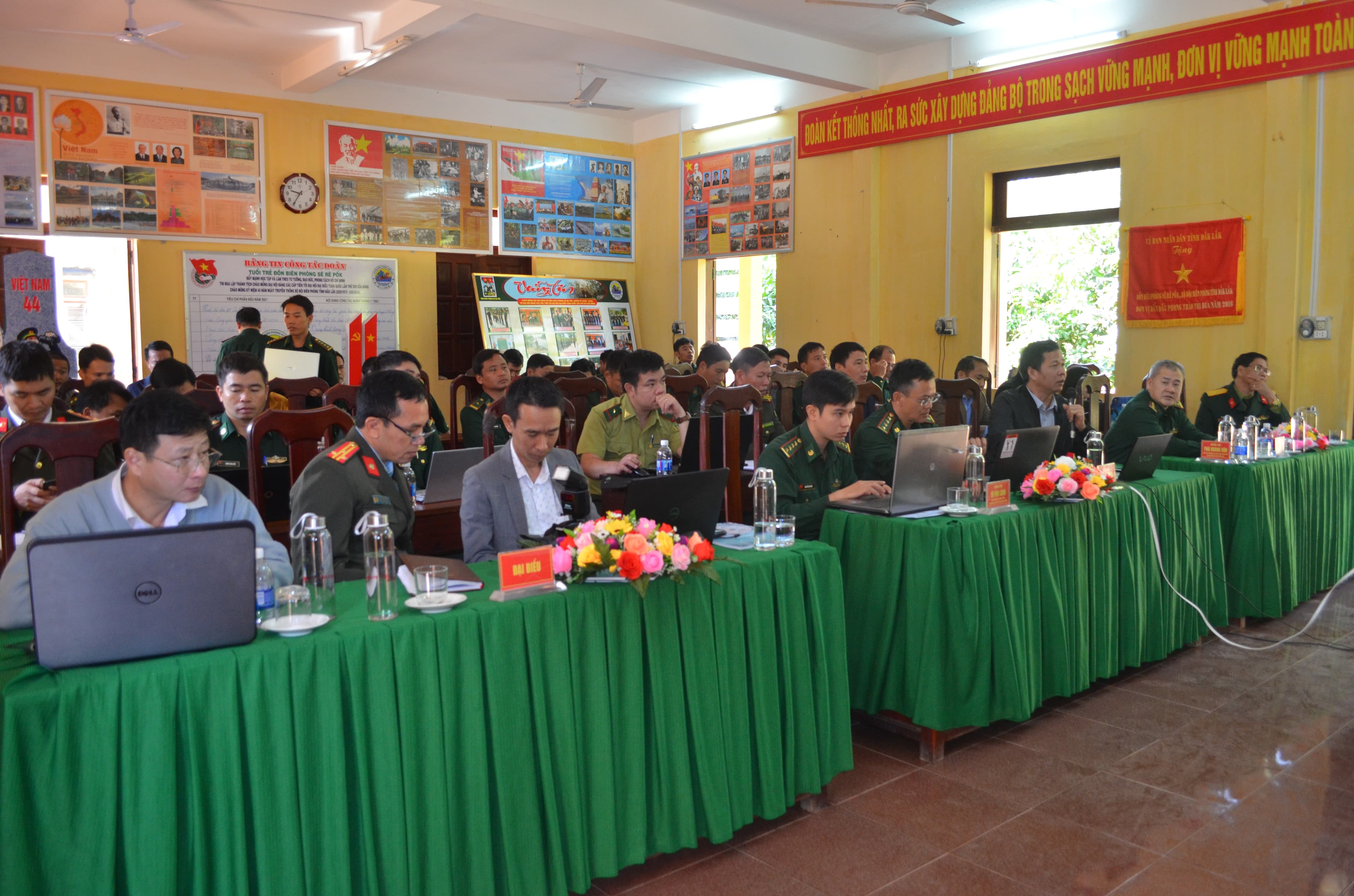 Bàn giao và tập huấn sử dụng bản đồ địa hình biên giới Việt Nam - Campuchia