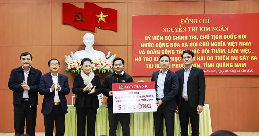 Agribank ủng hộ 5 tỷ đồng xây dựng Trạm y tế xã Phước Thành