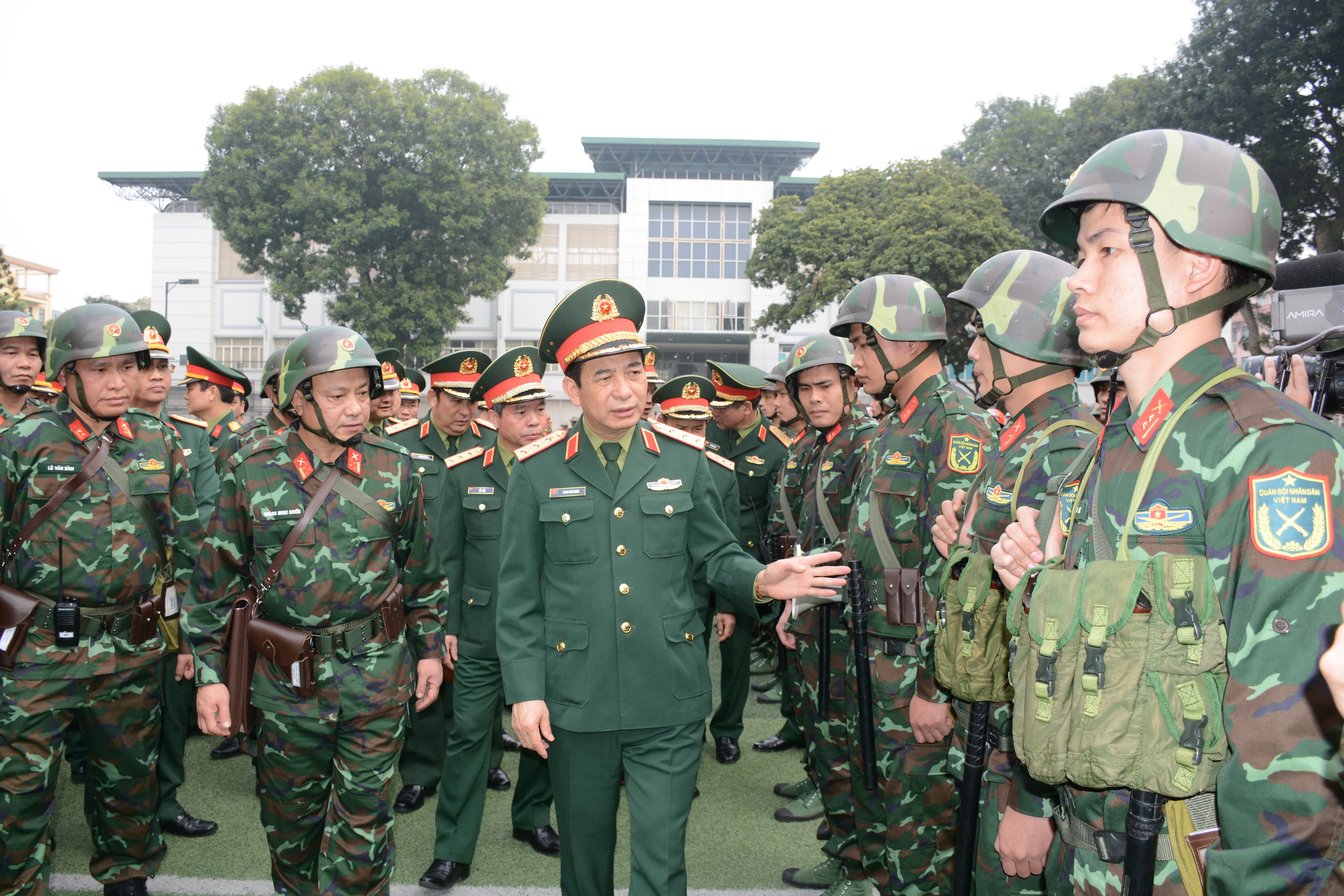 Thượng tướng Phan Văn Giang kiểm tra công tác sẵn sàng chiến đấu bảo vệ, phục vụ Đại hội đại biểu toàn quốc lần thứ XIII của Đảng