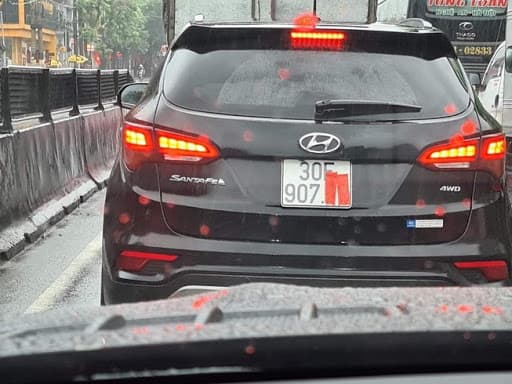 Hành vi cố tình che giấu biển số phương tiện giao thông cần sớm bị ngăn chặn