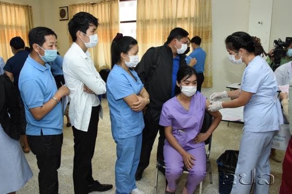 Kế hoạch tiêm thử nghiệm vaccine phòng Covid-19 của Lào