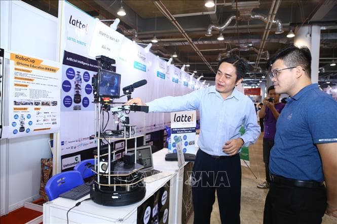 ĐỔI MỚI SÁNG TẠO ĐỂ PHÁT TRIỂN
