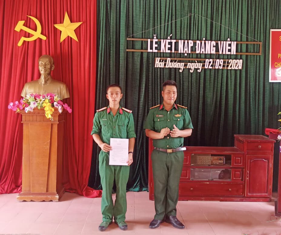 Mỗi đảng viên trẻ là một tấm gương điển hình