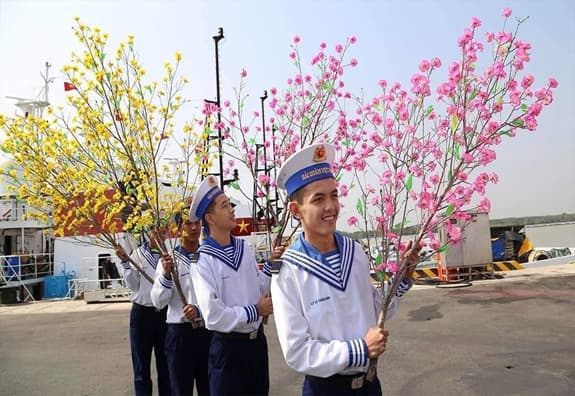 Tết sớm ở thềm lục địa phía Nam của Tổ quốc