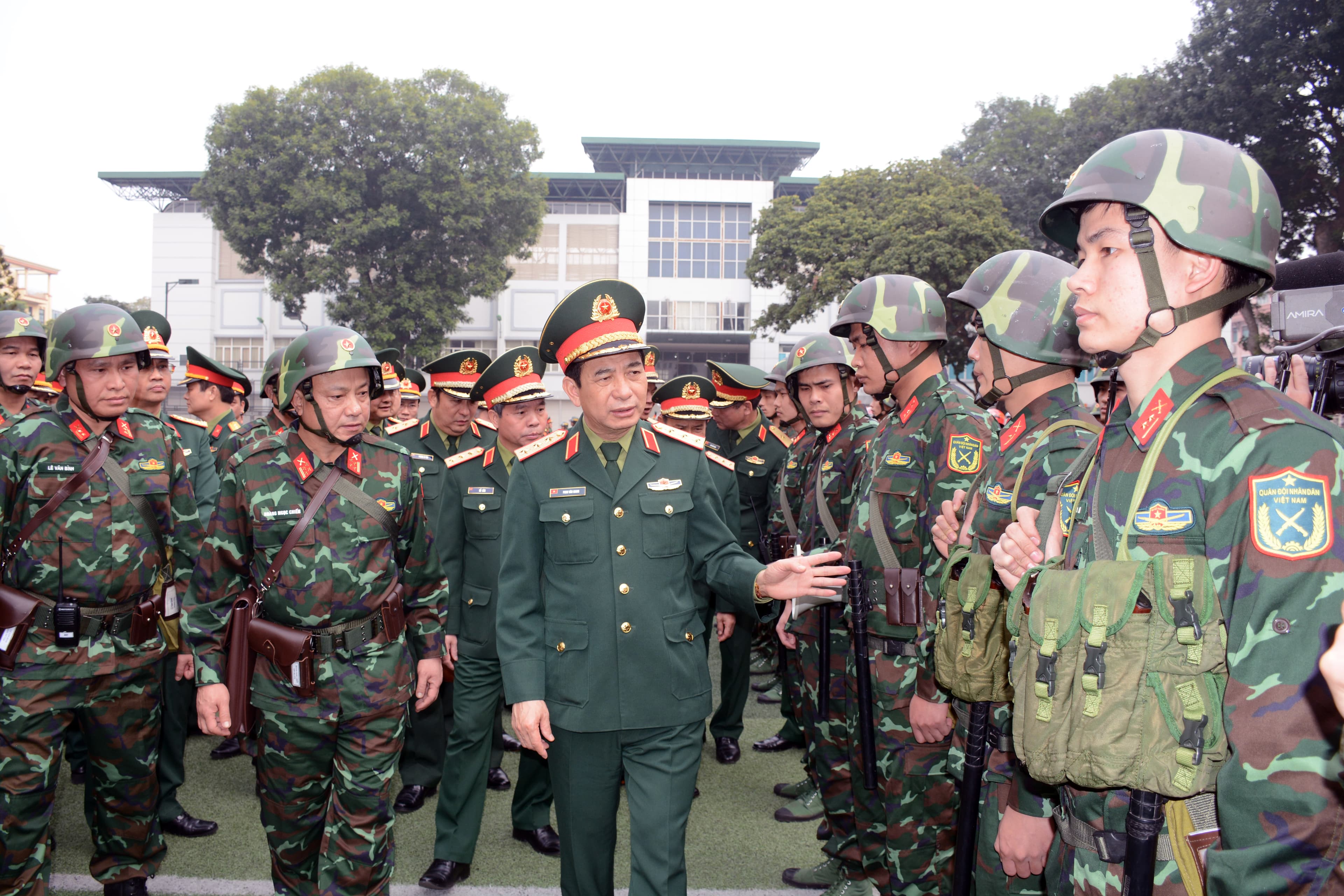 Tập trung lãnh đạo, chỉ đạo, triển khai đồng bộ, toàn diện nhiệm vụ quân sự, quốc phòng năm 2021
